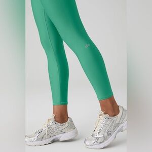 Alo Yoga 7/8 High Waist Airlift Legging - Lettuce